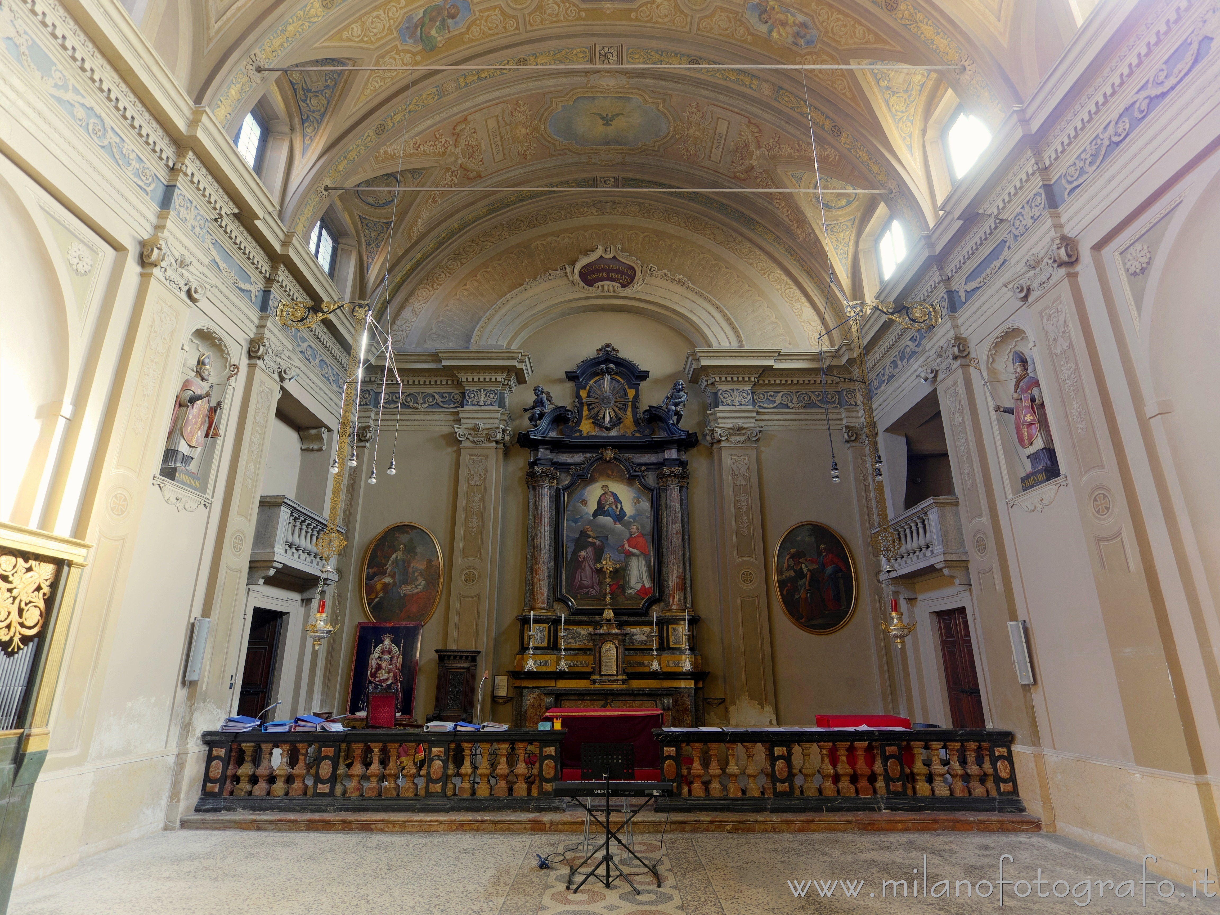 Busto Arsizio (Varese) - Interno della Chiesa di Sant'Antonio Abate